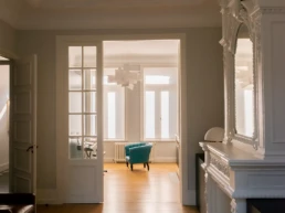 Rénover une maison de style semi-bourgeoise à Lille - vue salon - Maison Touro