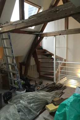 Rénover une maison dans le Vieux-Lille - escalier-terrasse-avant - Maison Touro